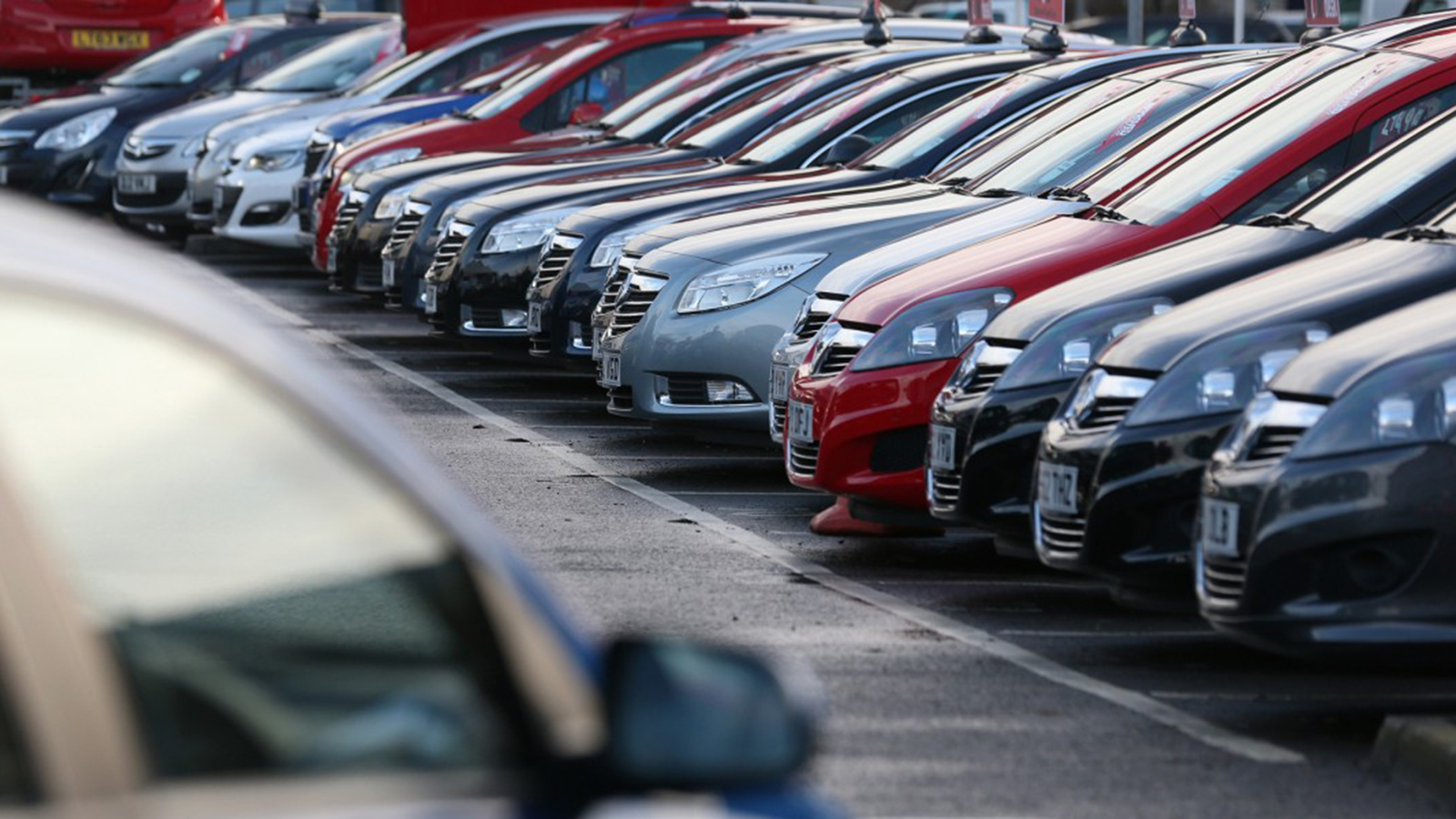 Χειροπέδες σε απατεώνες που θησαύρισαν με ψεύτικες αγγελίες πώλησης ΙΧ